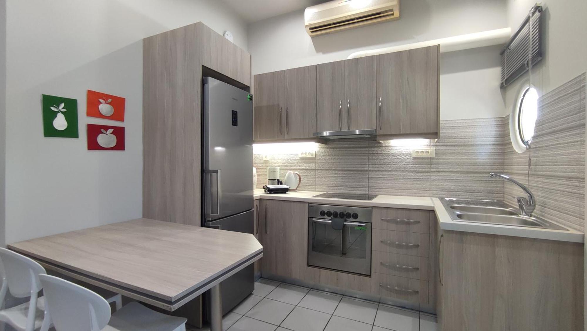 Dennis Stylish Apartment Kato Daratso Bagian luar foto