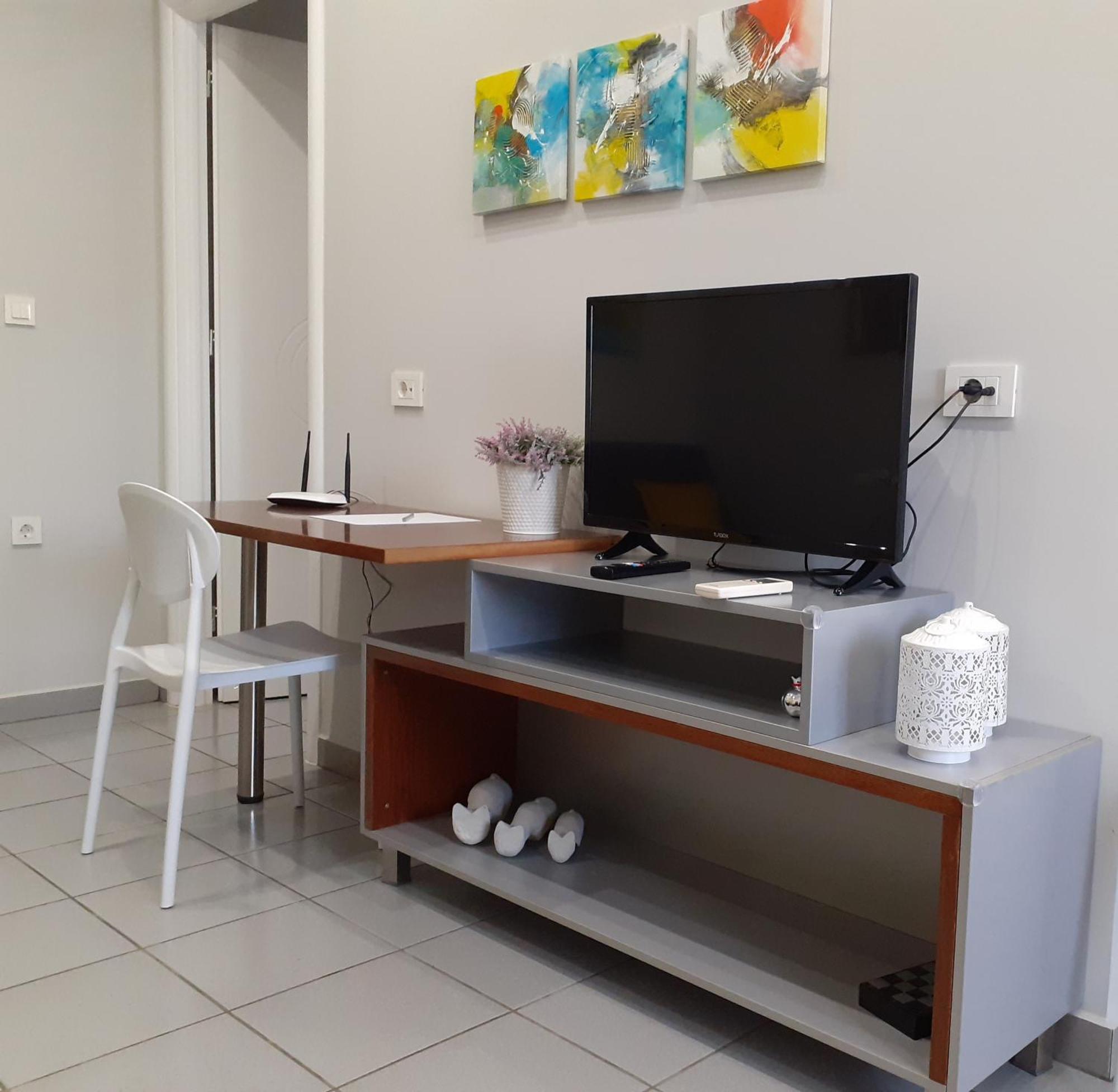 Dennis Stylish Apartment Kato Daratso Bagian luar foto